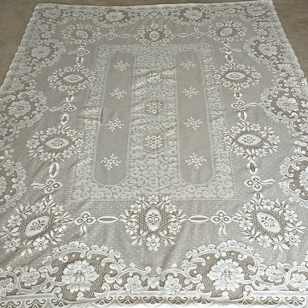 Vintage beautiful lace flowers tablecloth beige 4 inch split 77 long 58 wide